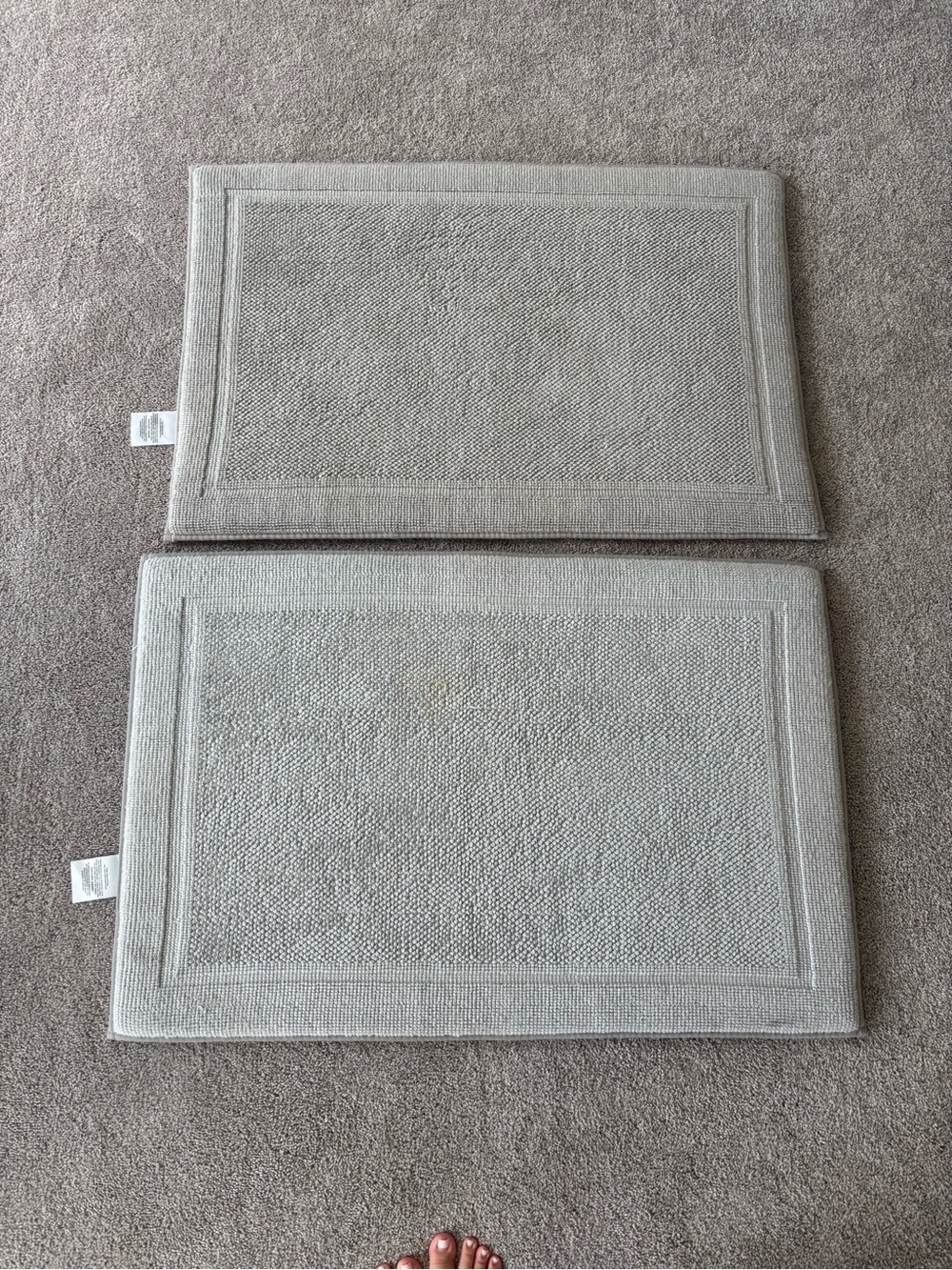 Source Unknown Neutral Grey Bath Mat Pair